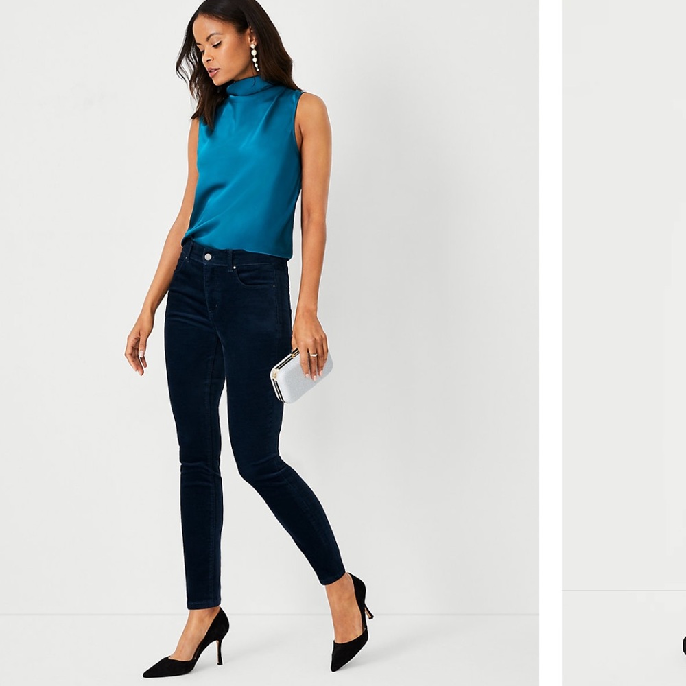 Sculpting Pocket Mid Rise Skinny Jeans In Velvet